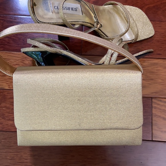 Gold Purse and match Shoes - Picture 2 of 7